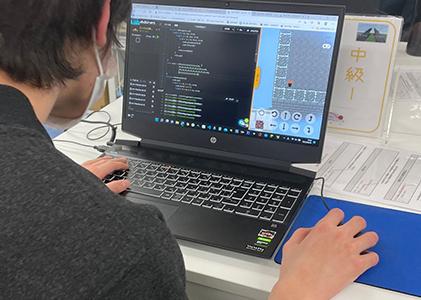独自教材「ハッククラフト」
